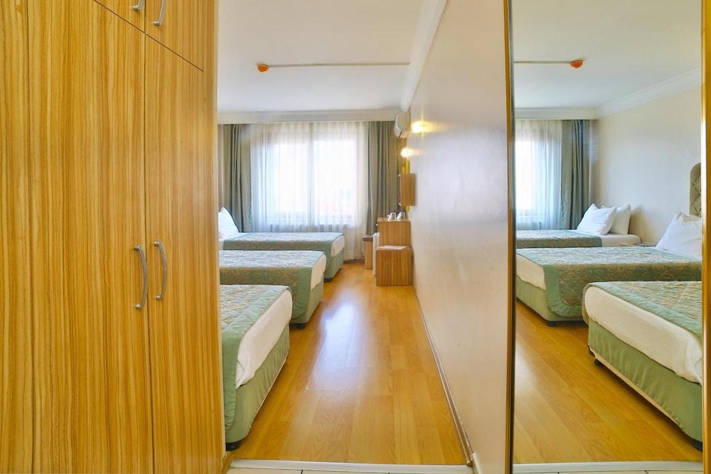 Grand Ant Hotel Istanbul Exterior photo