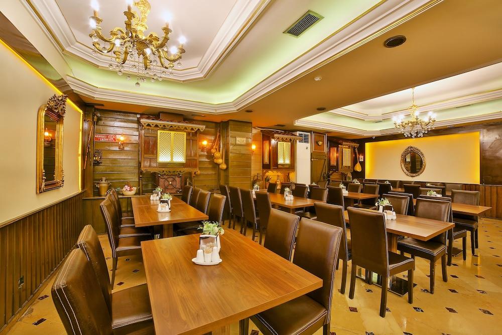 Grand Ant Hotel Istanbul Exterior photo